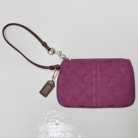 Coach Classic Signature Optic Lurex Wristlet Wallet - Picture 14 of 16